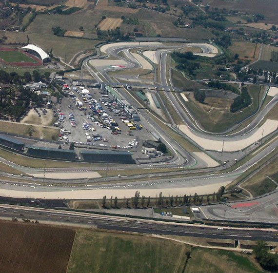 Un cuore che romba nella Motor Valley